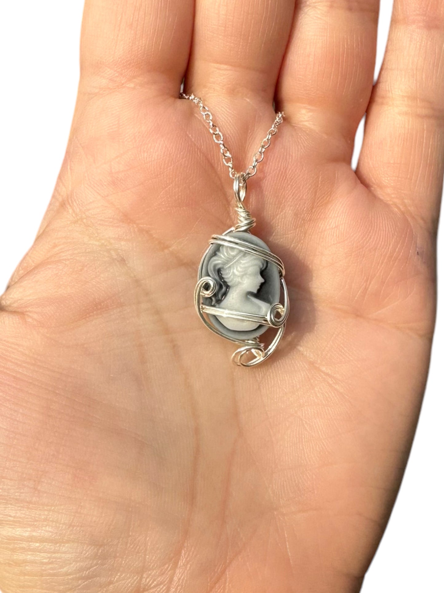 Sterling Silver Gray Vintage Antique Cameo Pendant