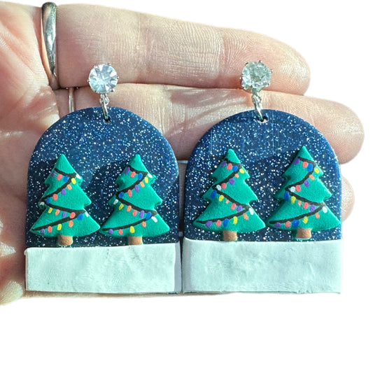 Hypoallergenic Hand Painted Christmas Snow Globe Christmas Trees Dangle Clay Earrings